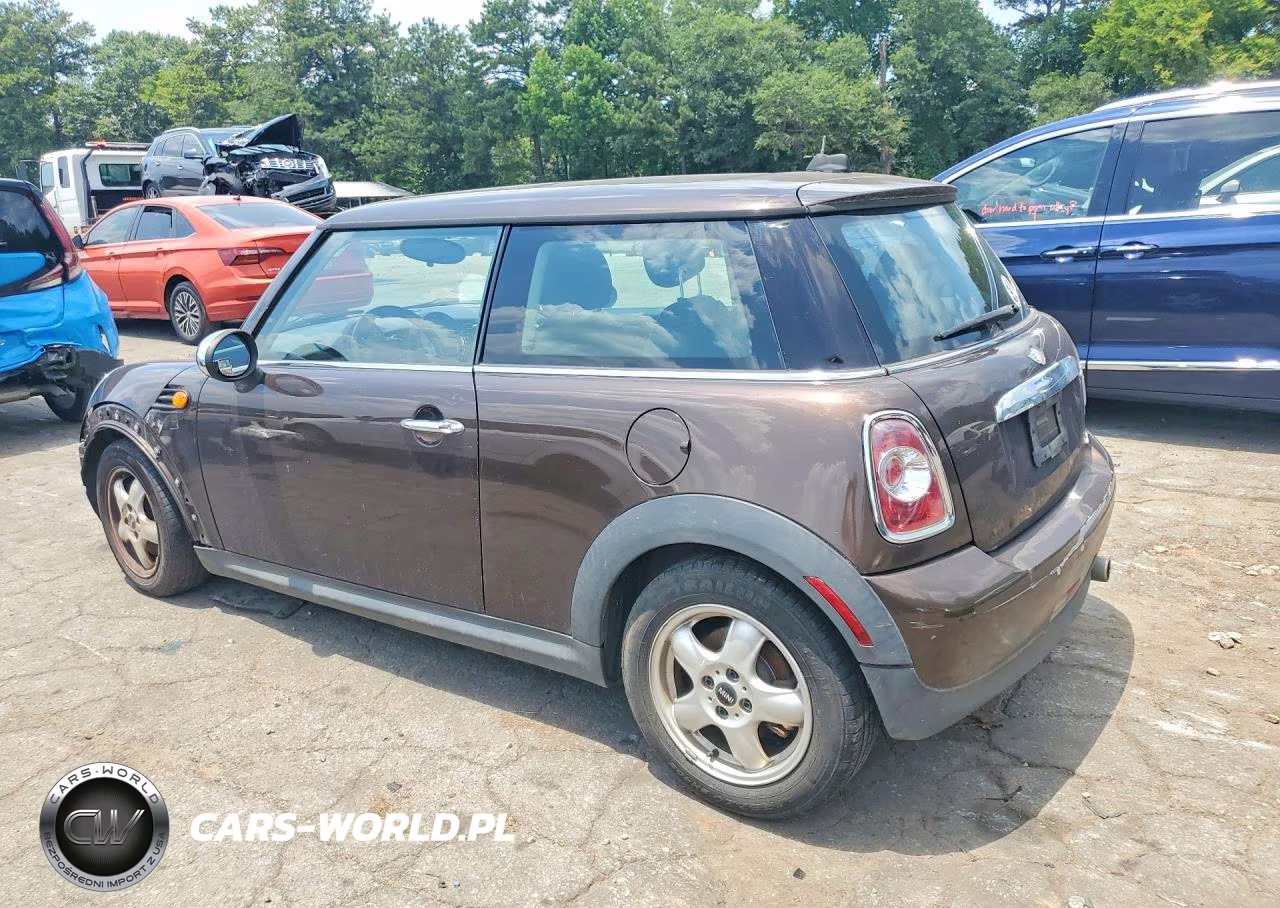 2011 Mini Cooper VIN:WMWSU3C56BT092882 - 2