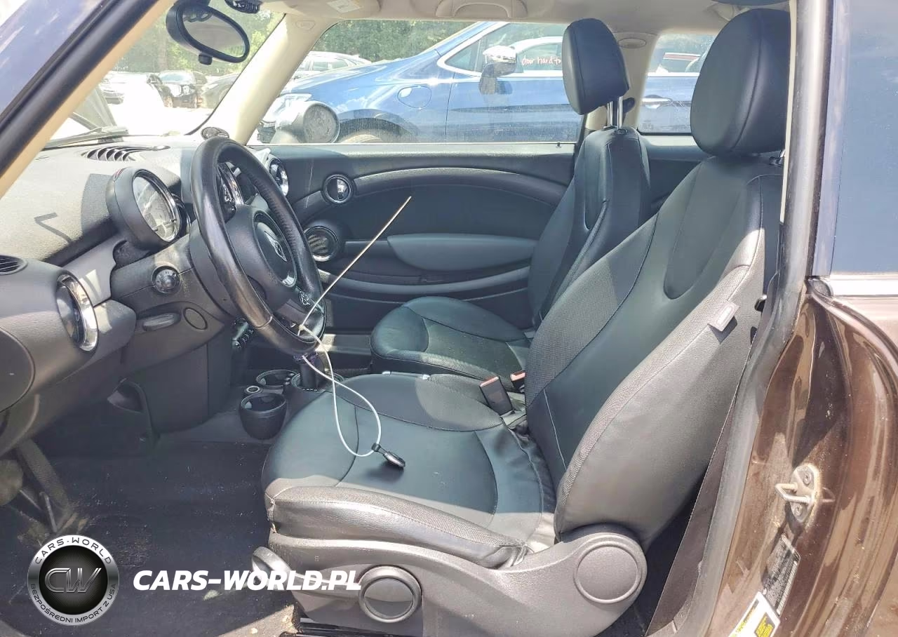 2011 Mini Cooper VIN:WMWSU3C56BT092882 - 7