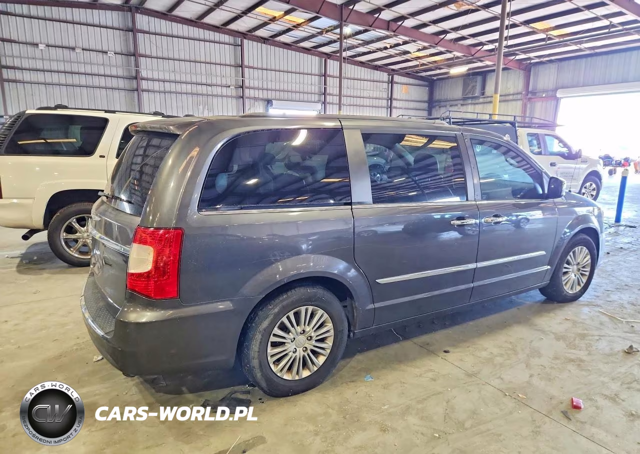 2015 Chrysler Town & Country Touring L VIN:2C4RC1CG6FR507013 - 3