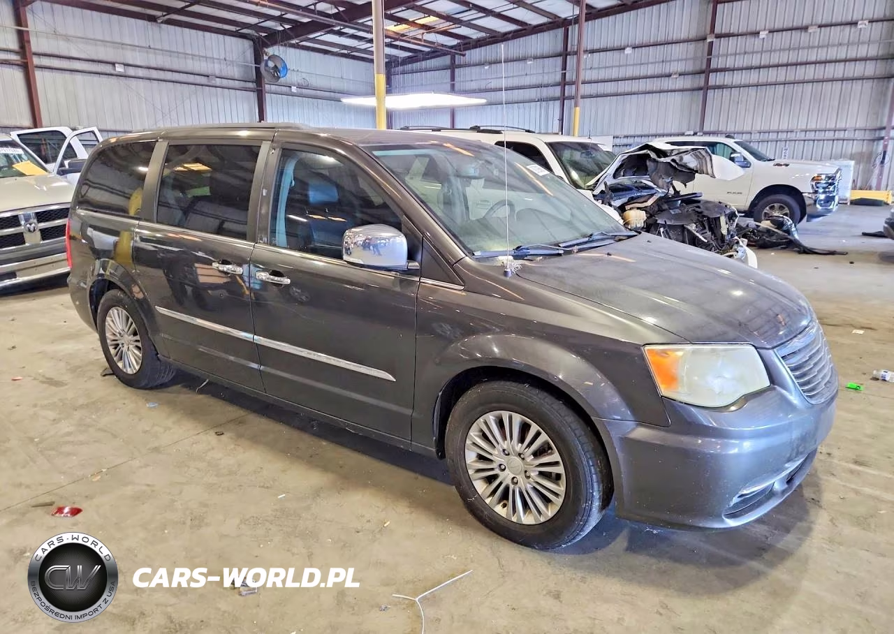 2015 Chrysler Town & Country Touring L VIN:2C4RC1CG6FR507013 - 4