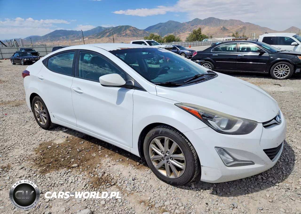 2015 Hyundai Elantra Se VIN:5NPDH4AE0FH623643 - 4