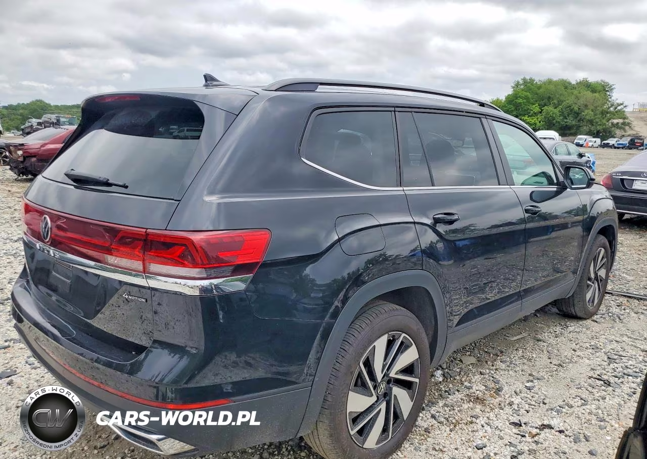 2025 Volkswagen Atlas Se VIN:1V2HR2CA8SC558977 - 3
