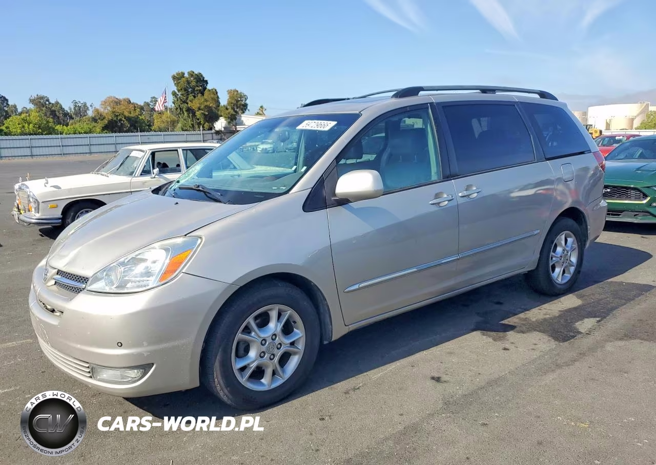 2004 Toyota Sienna