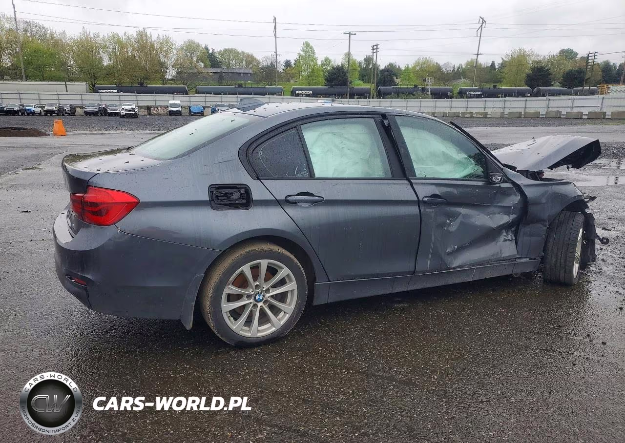 2018 BMW 320 Xi VIN:WBA8A3C54JA499595 - 3