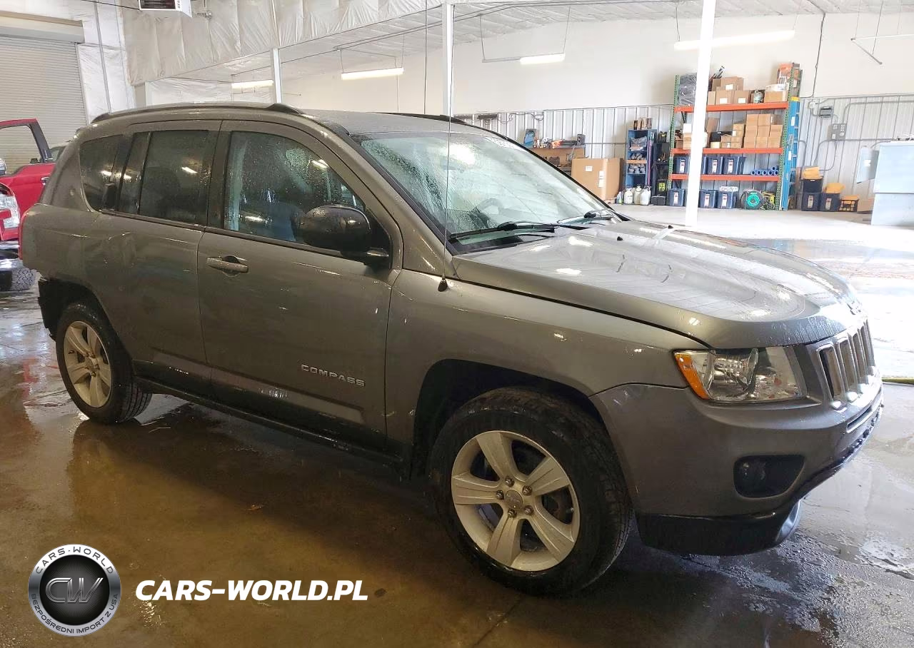 2011 Jeep Compass Sport VIN:1J4NF1FBXBD240164 - 4