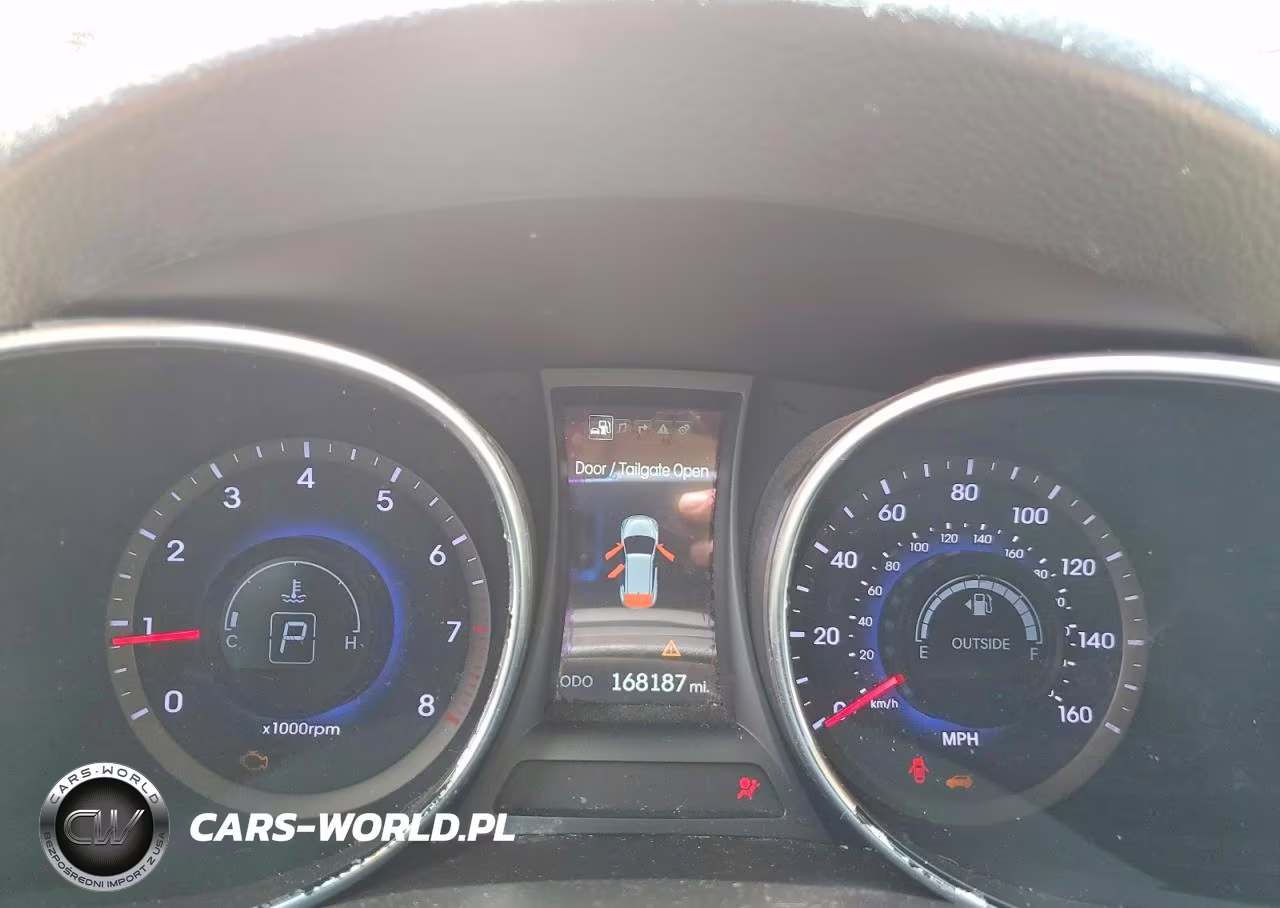 2015 Hyundai Santa Fe Sport 2.4L VIN:5XYZU3LB1FG237562 - 9