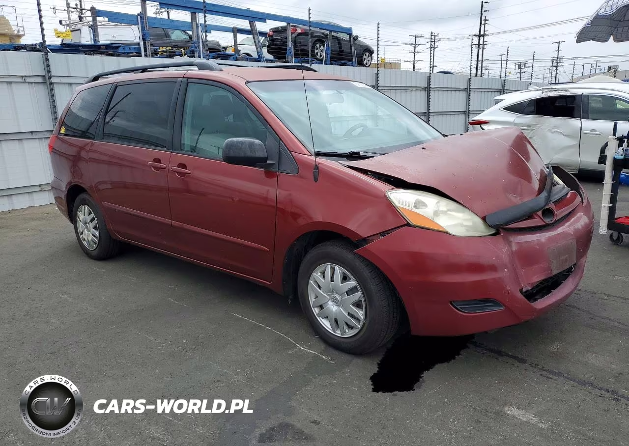 2010 Toyota Sienna Le 8-Passenger VIN:5TDKK4CC3AS318242 - 4