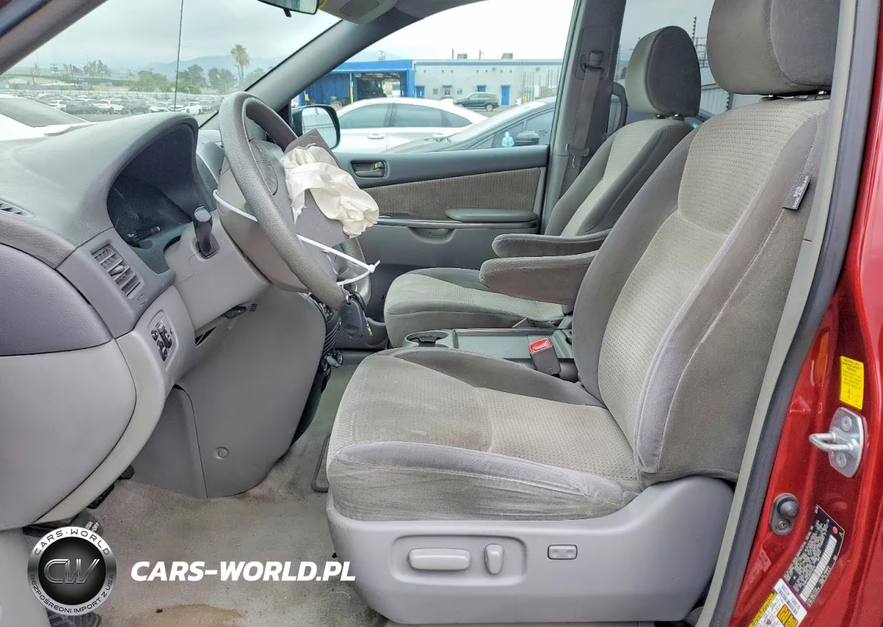 2010 Toyota Sienna Le 8-Passenger VIN:5TDKK4CC3AS318242 - 7