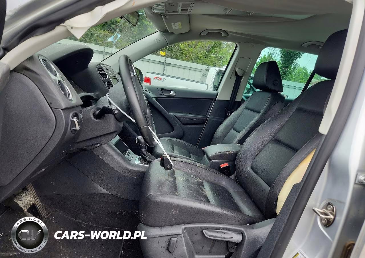 2012 Volkswagen Tiguan S VIN:WVGAV7AX4CW534514 - 7