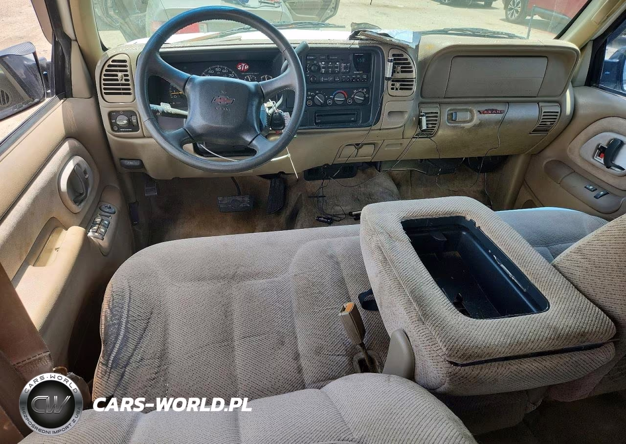 1999 Chevrolet Tahoe C1500 VIN:1GNEC13R9XJ570653 - 8