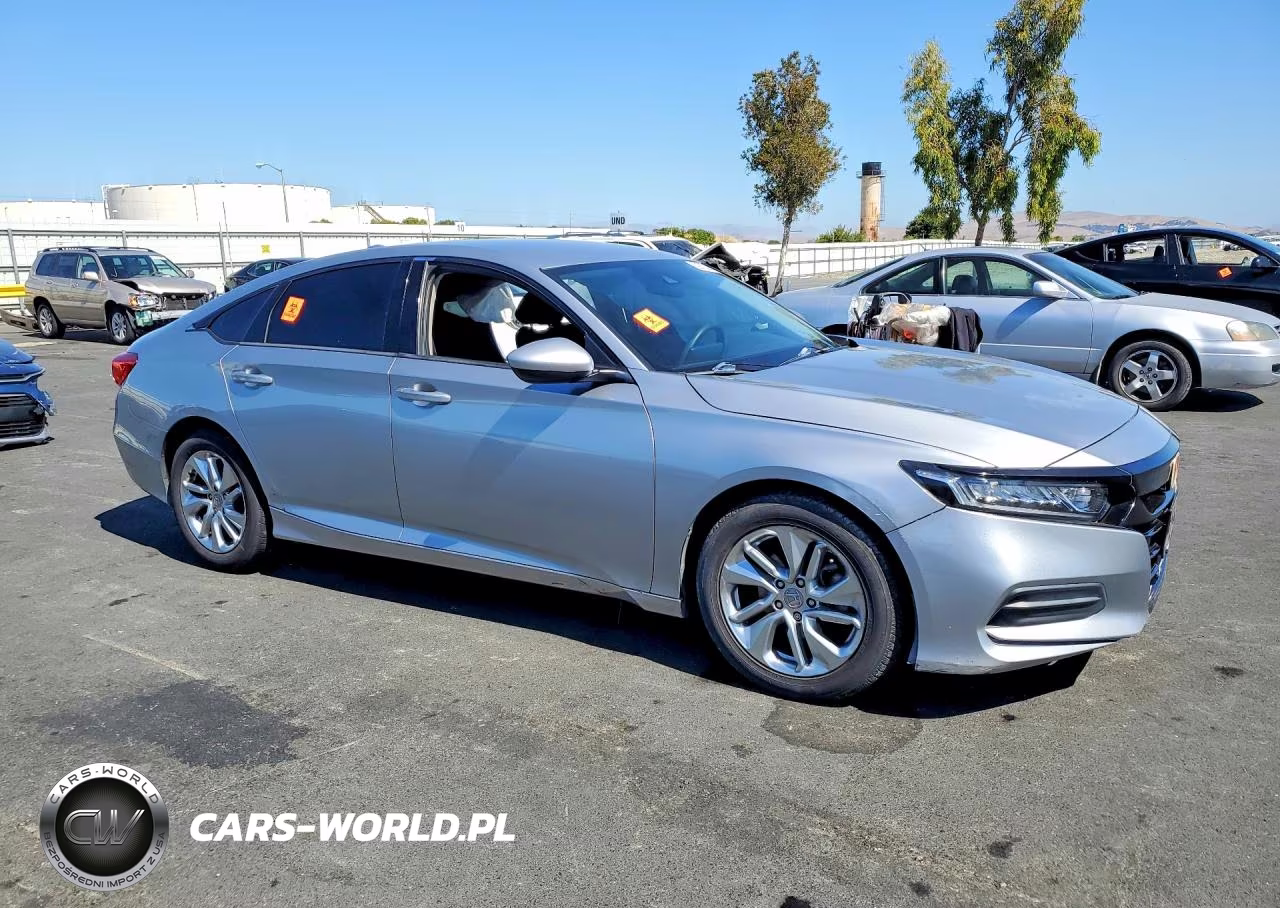 2018 Honda Accord Lx VIN:1HGCV1F16JA138532 - 4