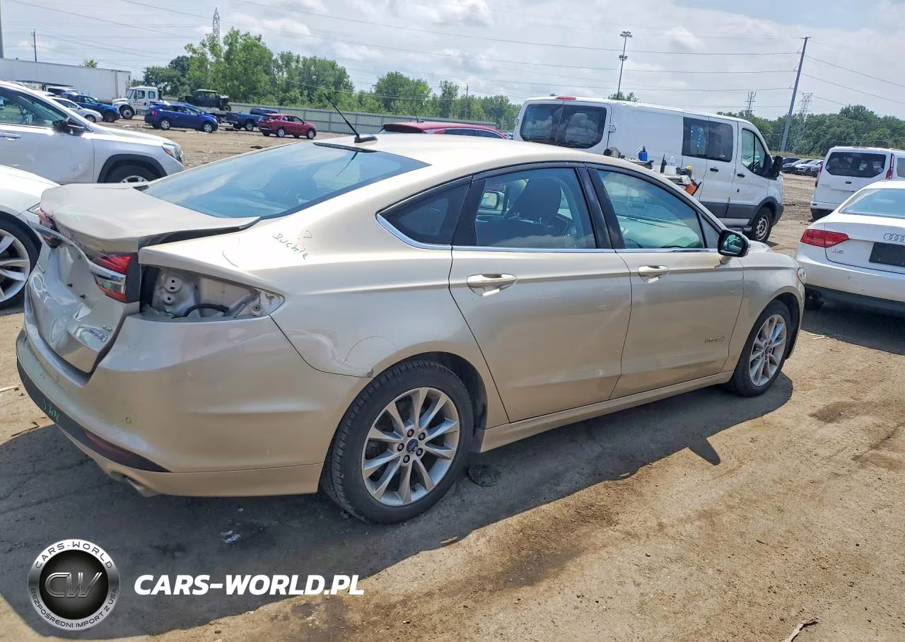 2017 Ford Fusion Se Hybrid VIN:3FA6P0LU7HR305470 - 3