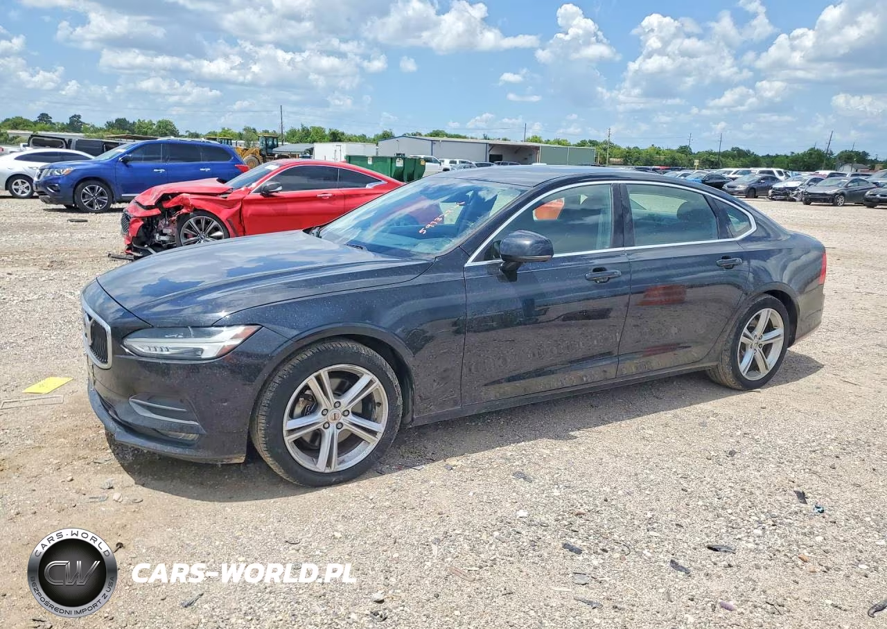 2018 Volvo S90 T5 Momentum