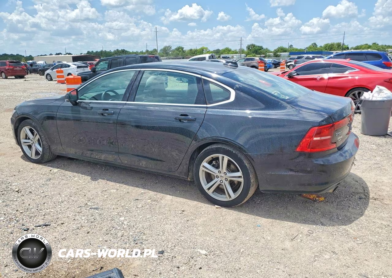 2018 Volvo S90 T5 Momentum VIN:LVY982AK5JP007362 - 2