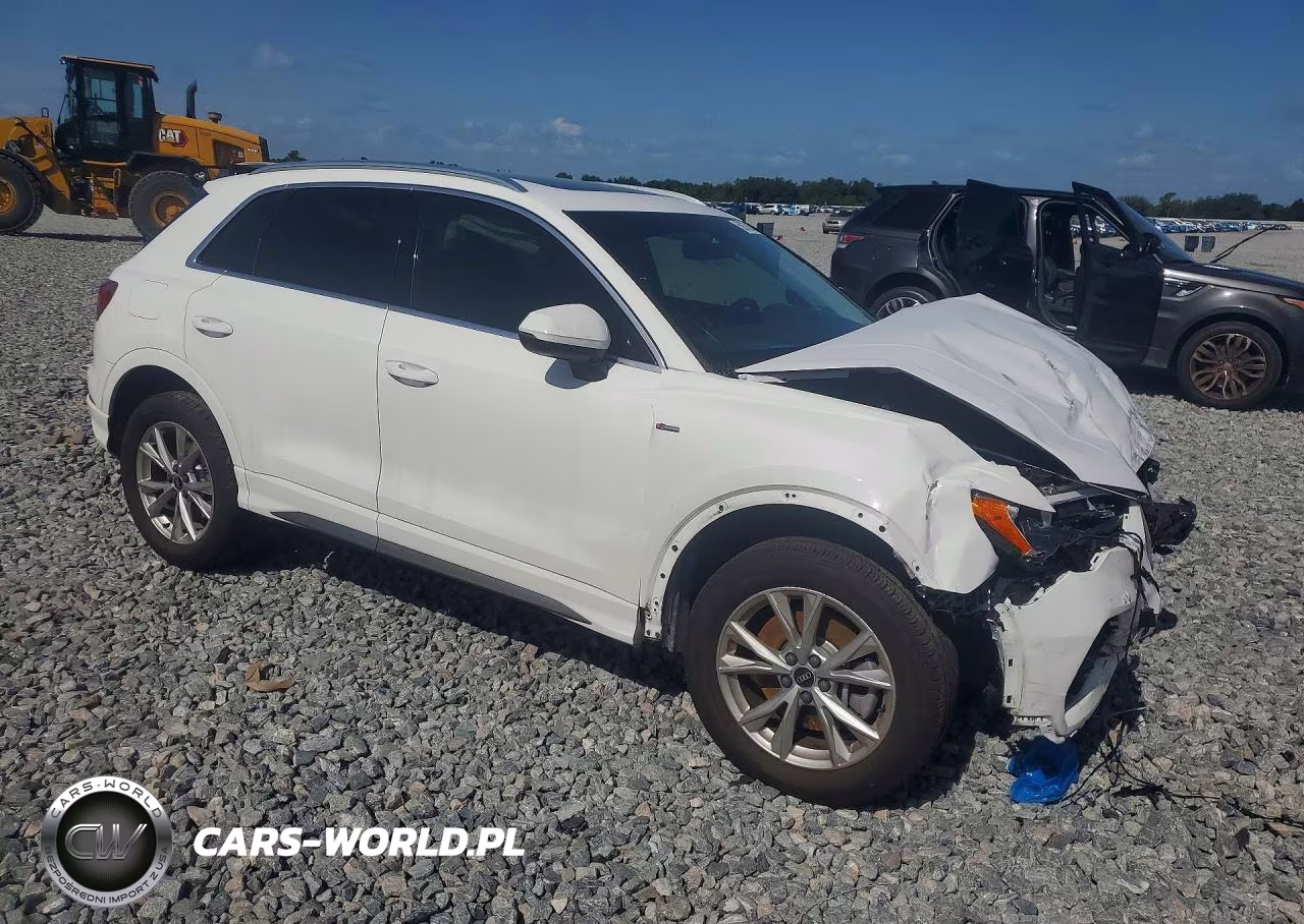 2021 Audi Q3 Premium S Line 45 VIN:WA1DECF36M1069954 - 4