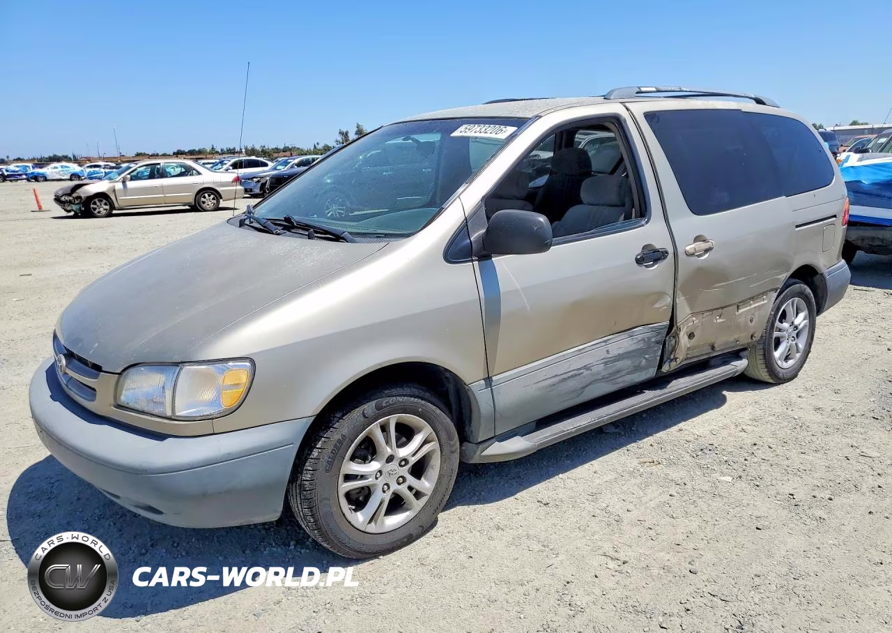 2000 Toyota Sienna Le