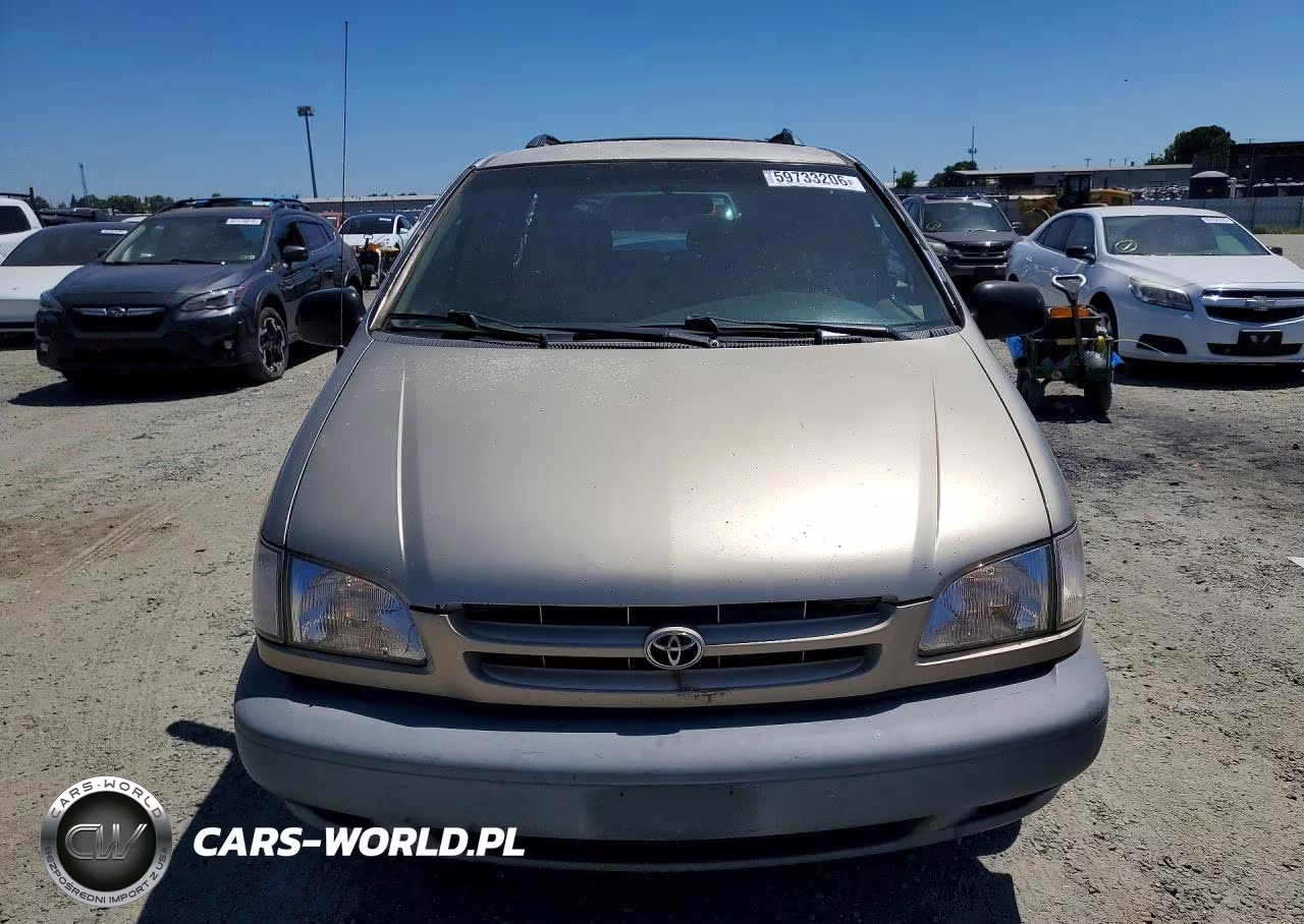 2000 Toyota Sienna Le VIN:4T3ZF13C1YU230722 - 5