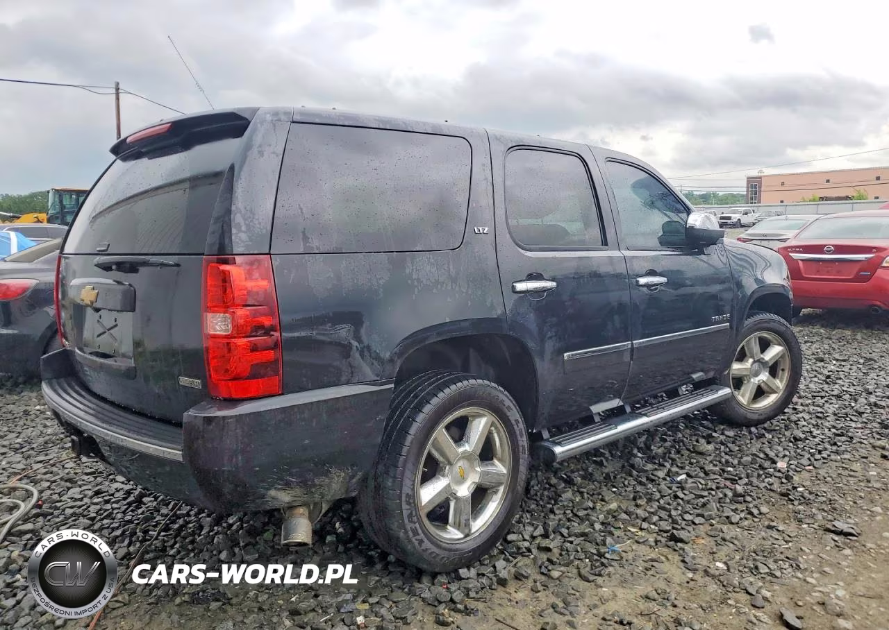 2012 Chevrolet Tahoe K1500 Ltz VIN:1GNSKCE01CR318391 - 3