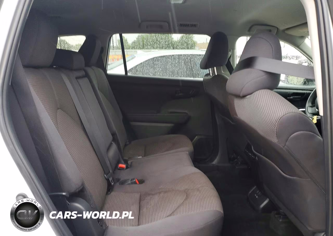 2025 Toyota Highlander Le VIN:5TDKDRBH7SS588158 - 11