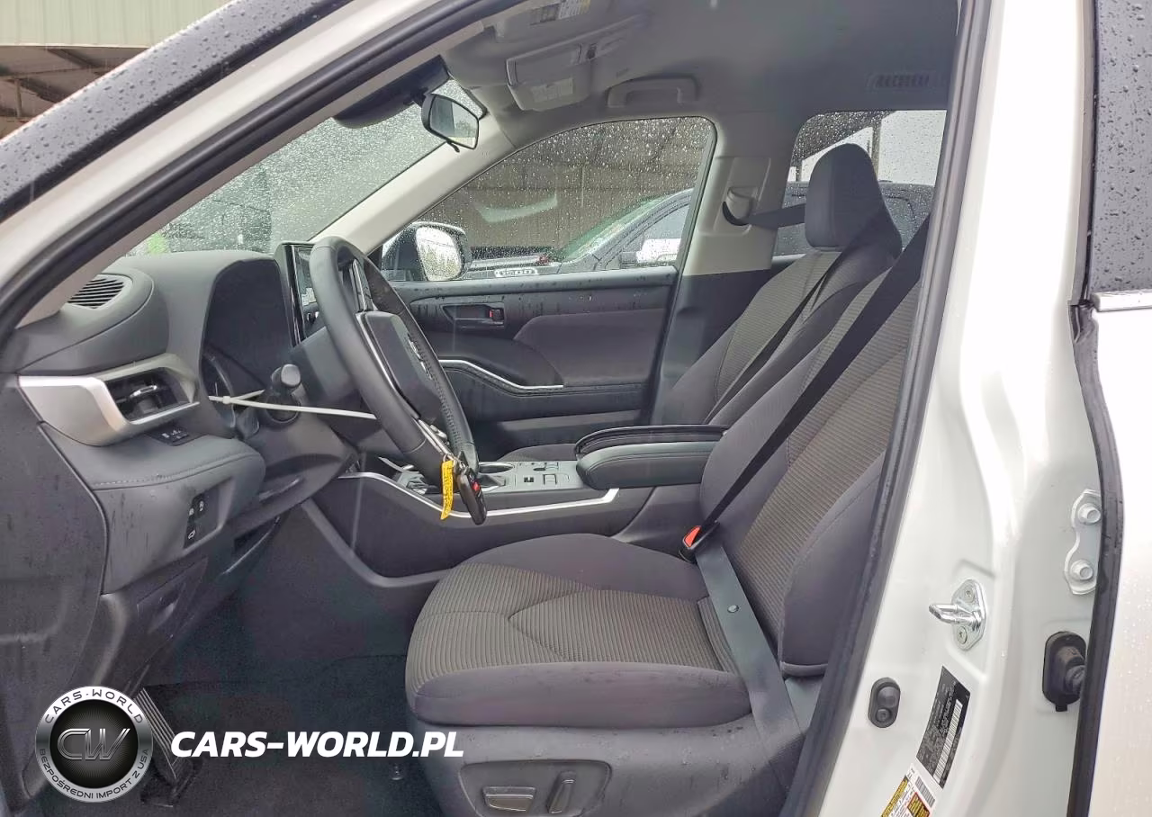 2025 Toyota Highlander Le VIN:5TDKDRBH7SS588158 - 7