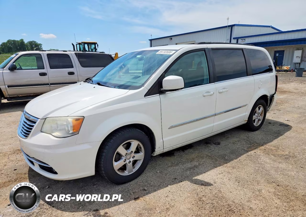 2011 Chrysler Town & Country Touring