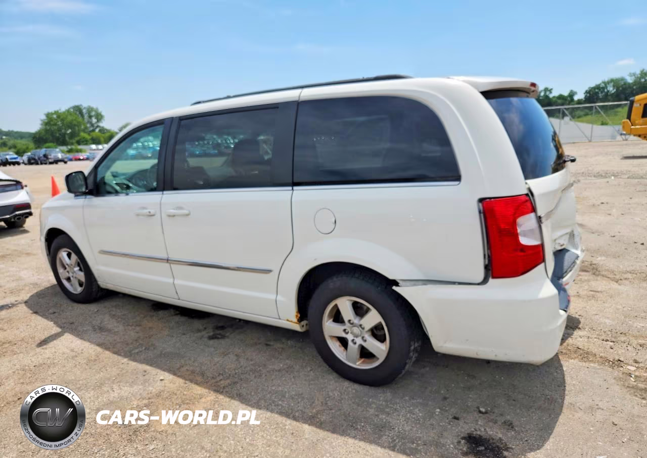 2011 Chrysler Town & Country Touring VIN:2A4RR5DG3BR701586 - 2