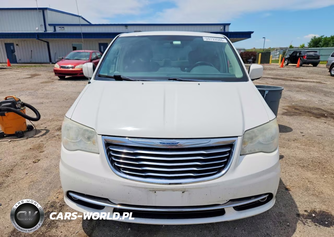2011 Chrysler Town & Country Touring VIN:2A4RR5DG3BR701586 - 5