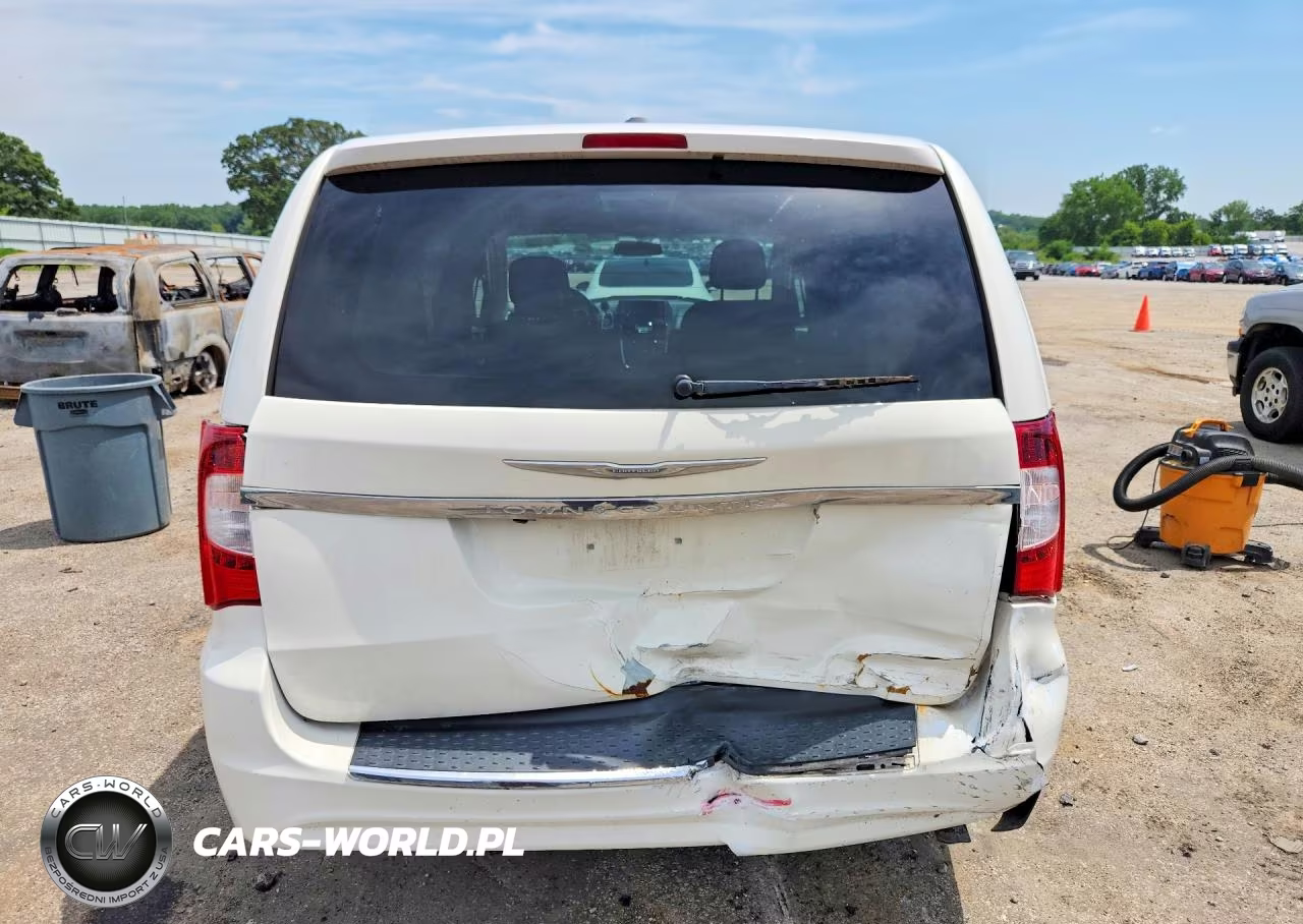 2011 Chrysler Town & Country Touring VIN:2A4RR5DG3BR701586 - 6