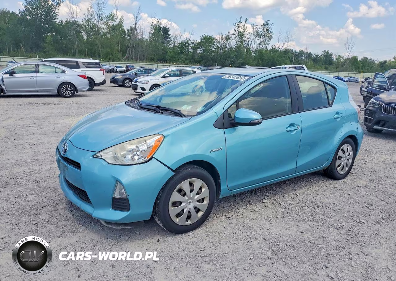 2014 Toyota Prius C Two