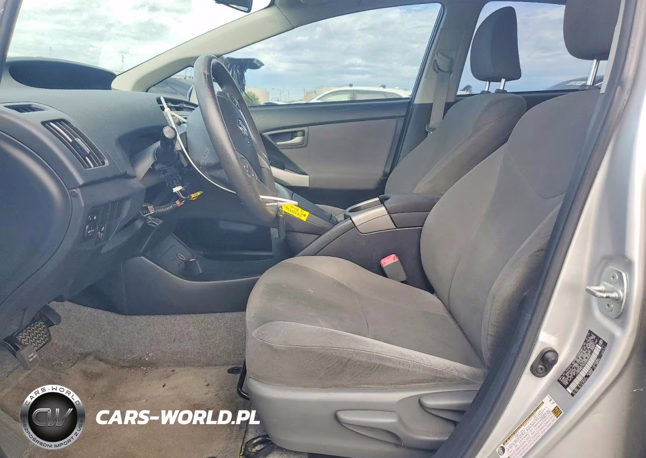 2013 Toyota Prius Three VIN:JTDKN3DU4D5586834 - 7