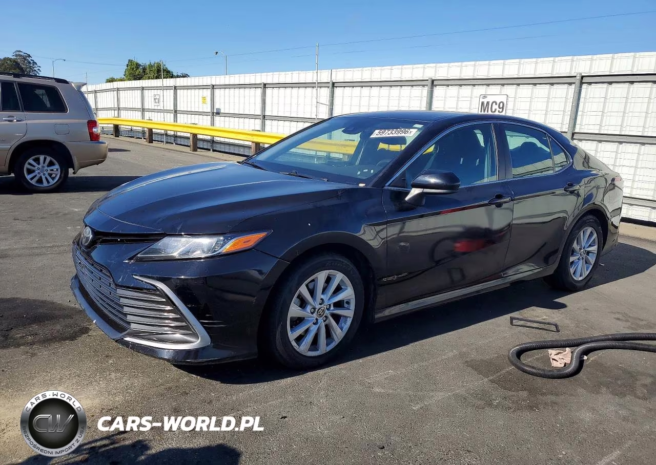 2021 Toyota Camry Le