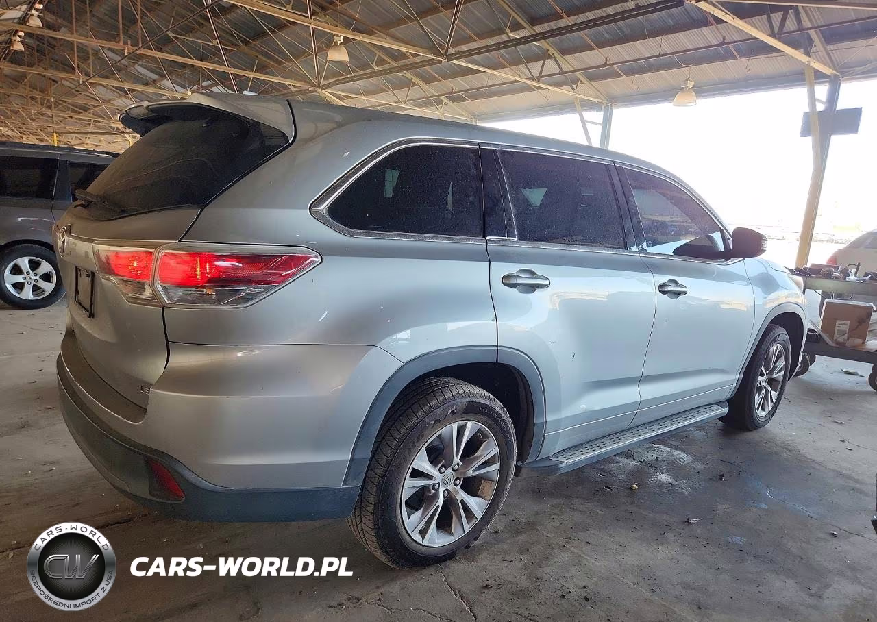 2015 Toyota Highlander Le Plus VIN:5TDZKRFH6FS082602 - 3