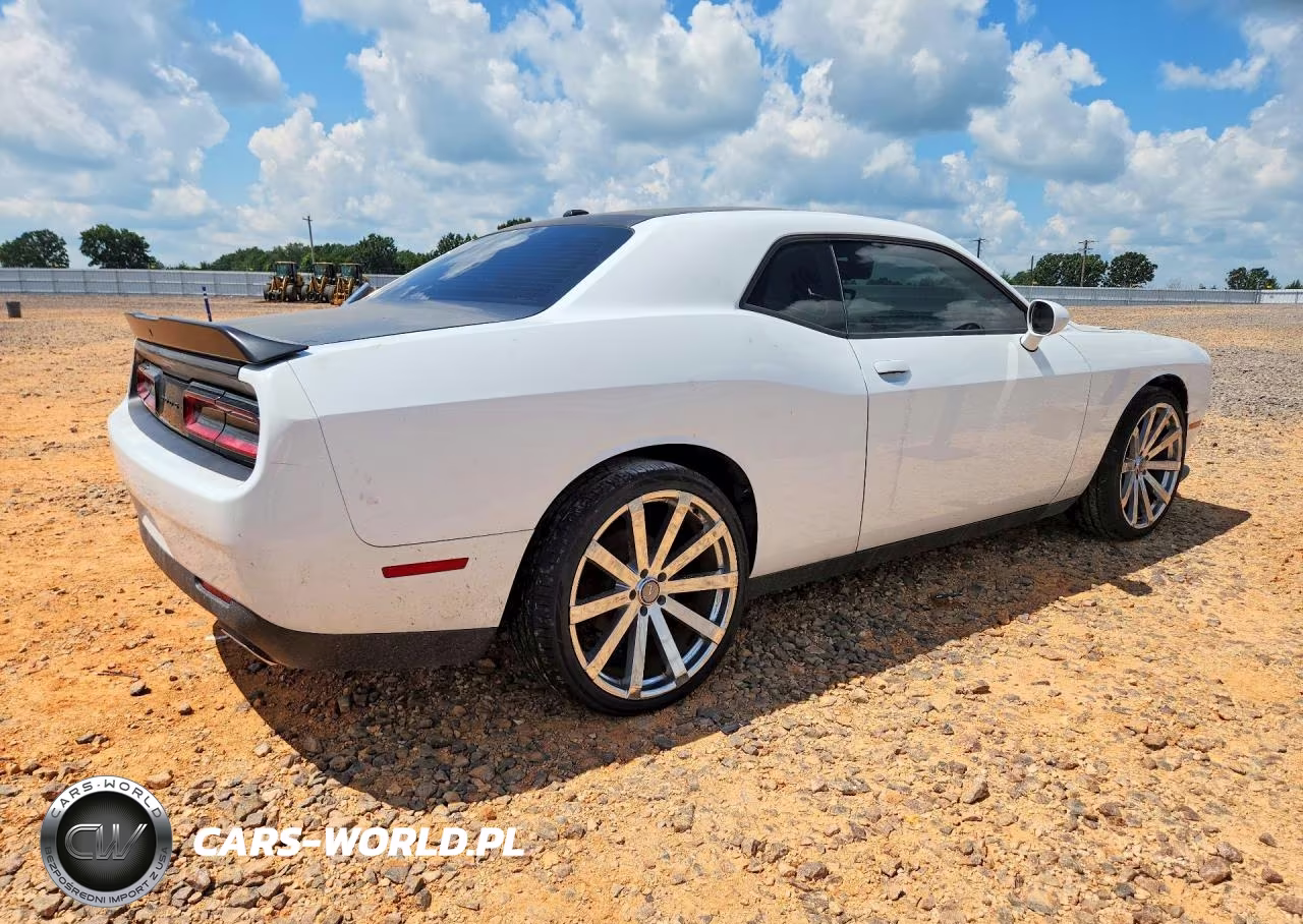 2020 Dodge Challenger Sxt VIN:2C3CDZAG5LH178671 - 3