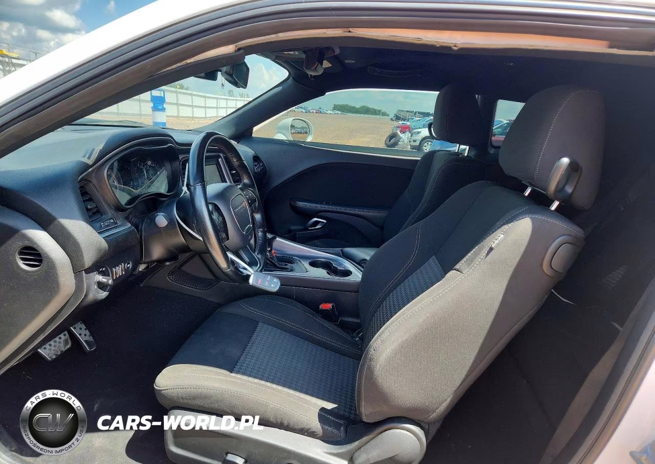 2020 Dodge Challenger Sxt VIN:2C3CDZAG5LH178671 - 7