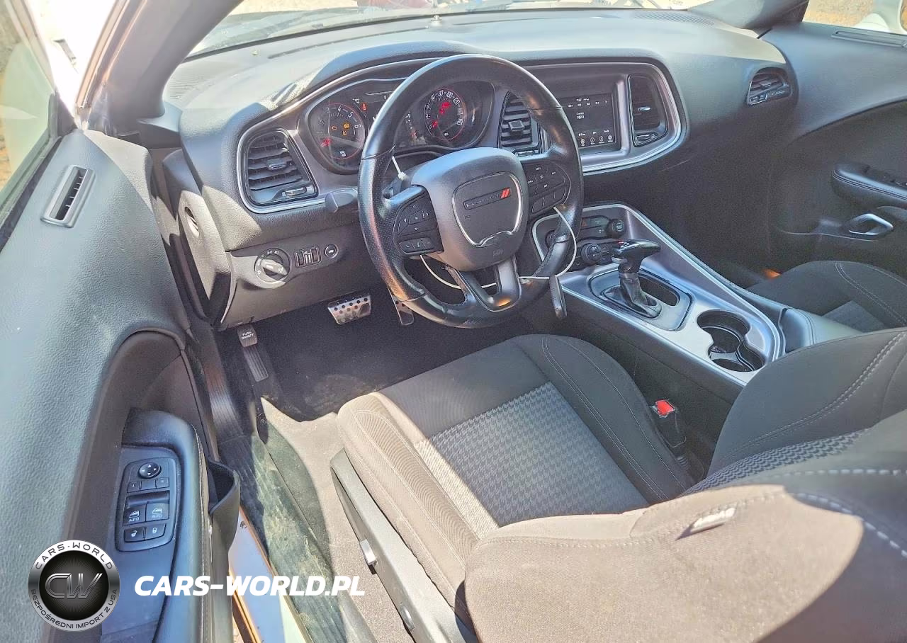 2020 Dodge Challenger Sxt VIN:2C3CDZAG5LH178671 - 8