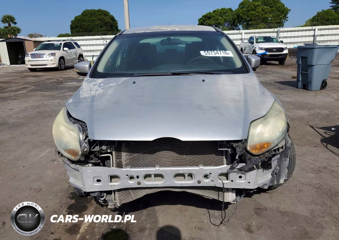 2013 Ford Focus VIN:1FADP3F28DL136040 - 5