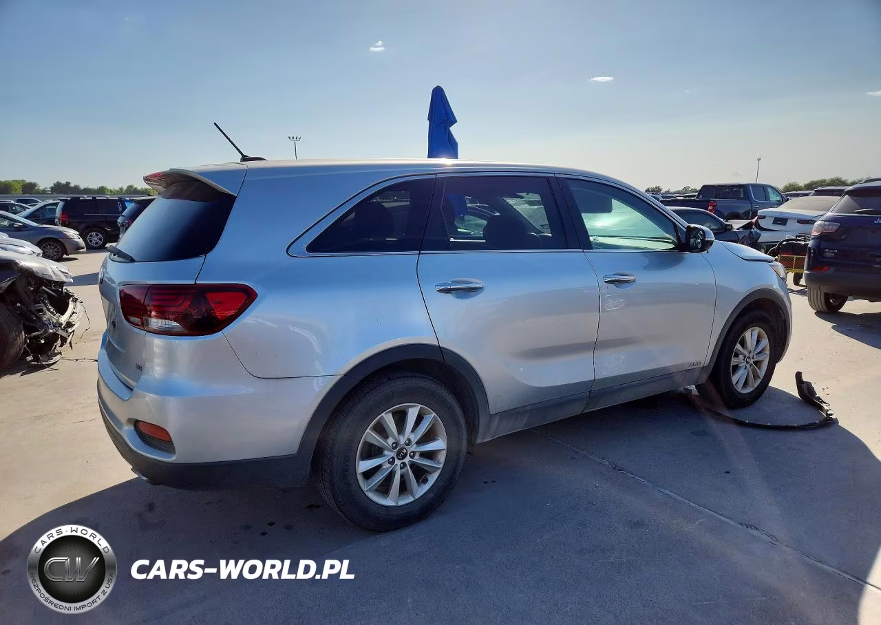 2020 Kia Sorento S VIN:5XYPGDA5XLG614693 - 3