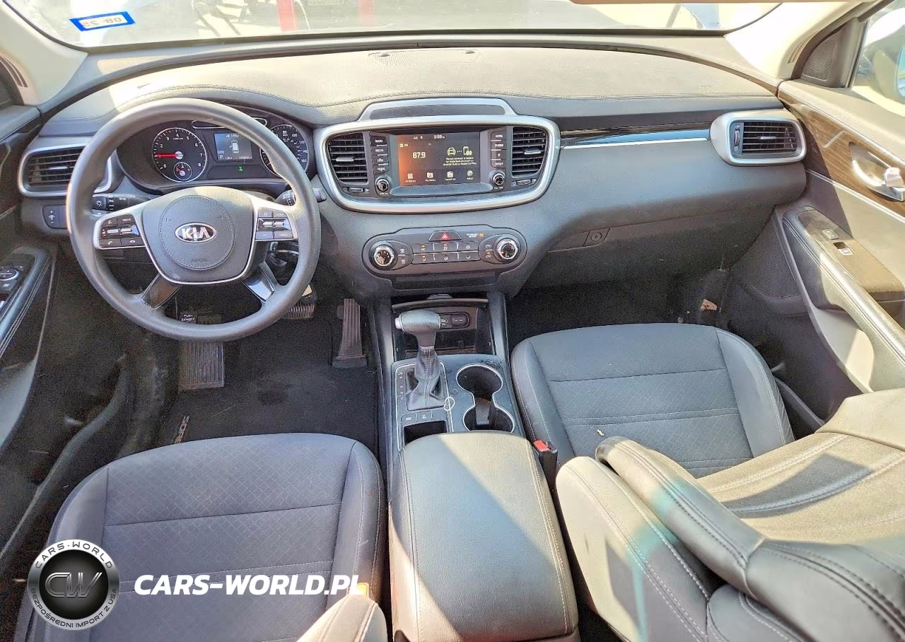 2020 Kia Sorento S VIN:5XYPGDA5XLG614693 - 8
