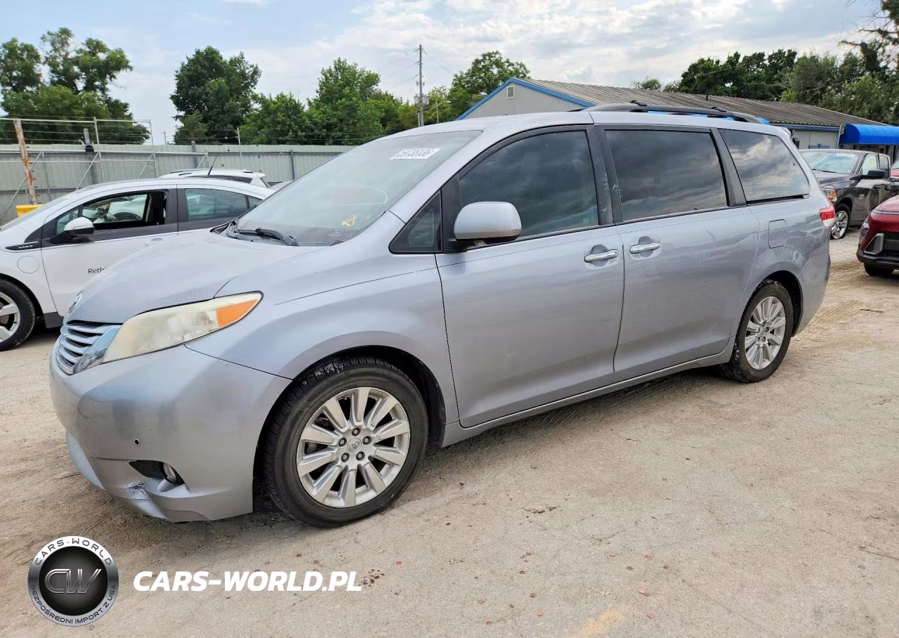 2012 Toyota Sienna Limited 7-Passenger