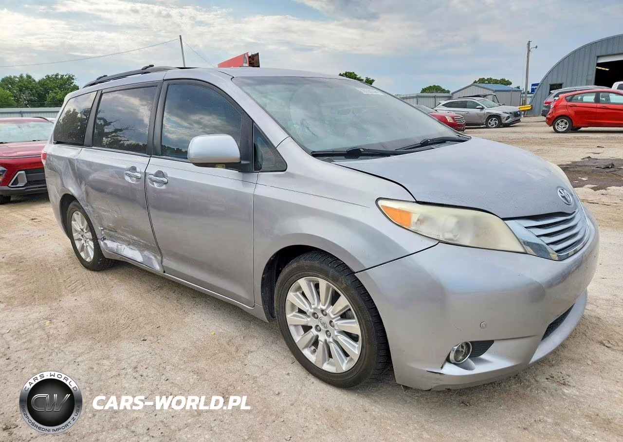 2012 Toyota Sienna Limited 7-Passenger VIN:5TDYK3DC5CS235580 - 4