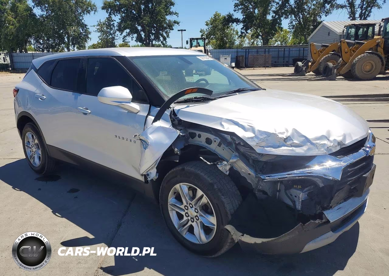 2020 Chevrolet Blazer VIN:3GNKBBRA7LS666626 - 4