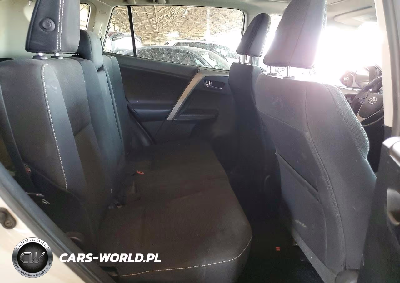 2017 Toyota Rav4 Xle VIN:2T3WFREV0HW320119 - 10