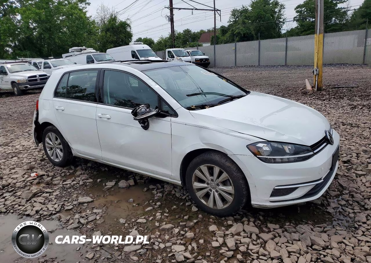 2018 Volkswagen Golf S VIN:3VWG17AU3JM272981 - 4
