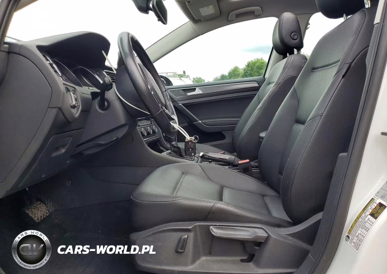 2018 Volkswagen Golf S VIN:3VWG17AU3JM272981 - 7