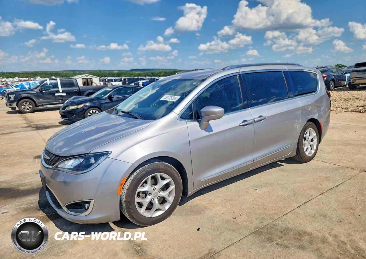 2018 Chrysler Pacifica Touring L – zdjęcie 1 z 13
