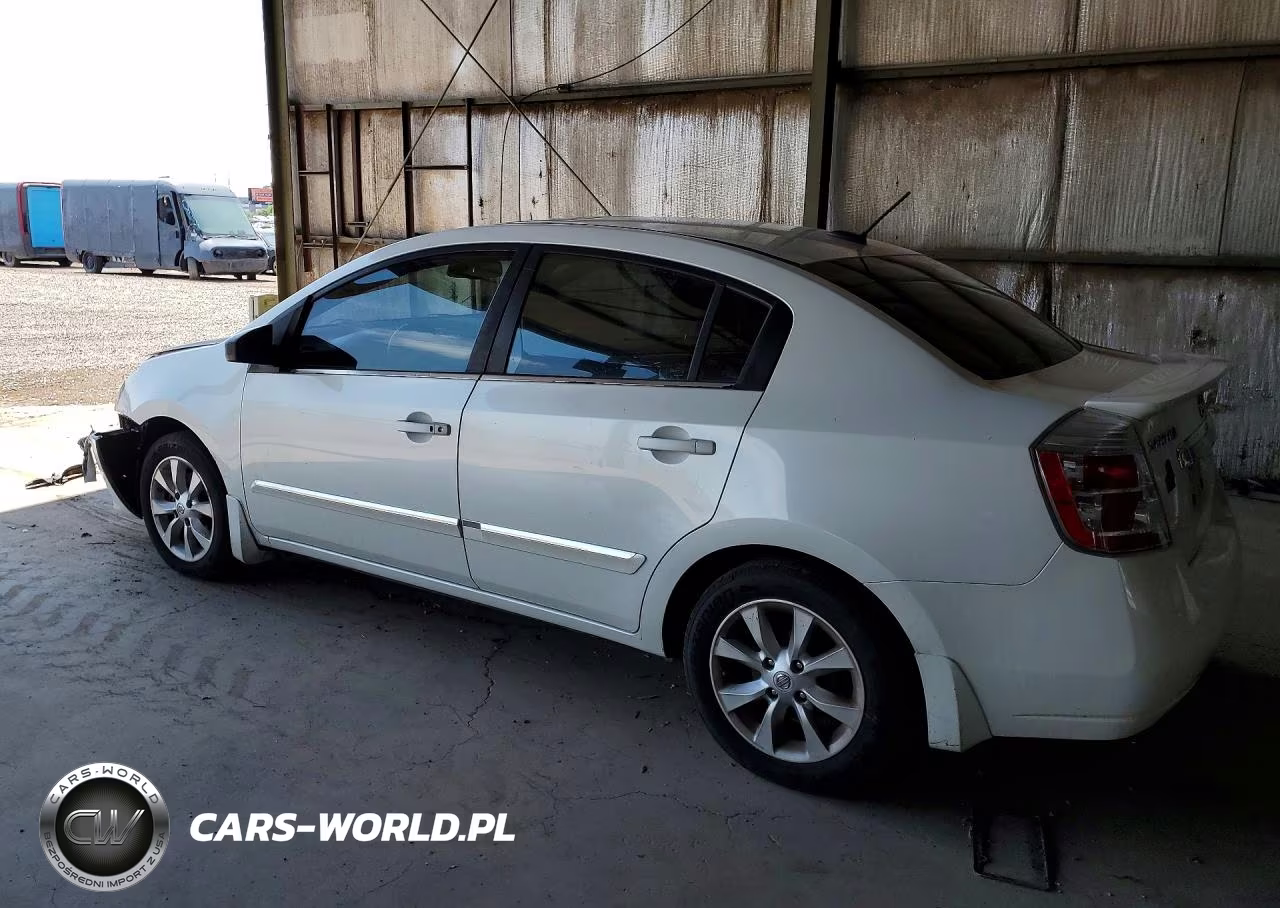 2012 Nissan Sentra 2.0 VIN:3N1AB6AP9CL735745 - 2