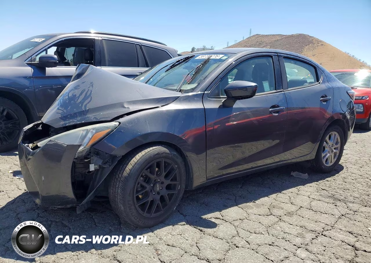 2016 Scion Ia Base – zdjęcie 1 z 12