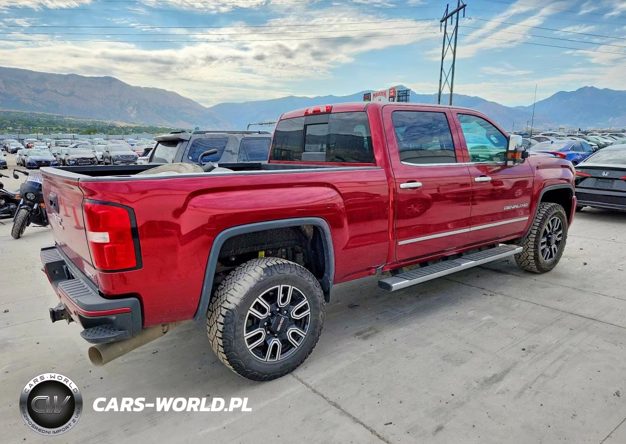 2019 GMC Sierra K3500 Denali VIN:1GT42WEY0KF247645 - 3