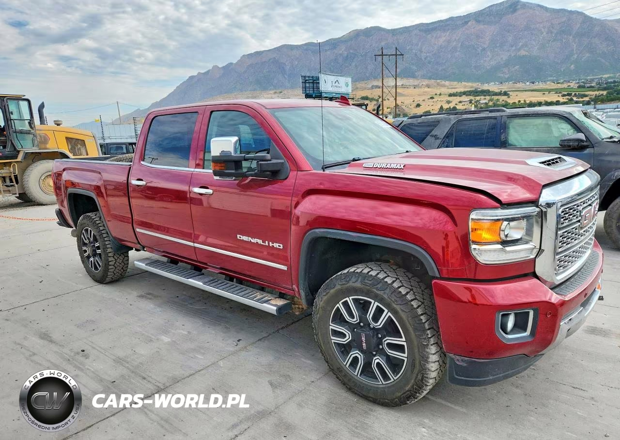 2019 GMC Sierra K3500 Denali VIN:1GT42WEY0KF247645 - 4
