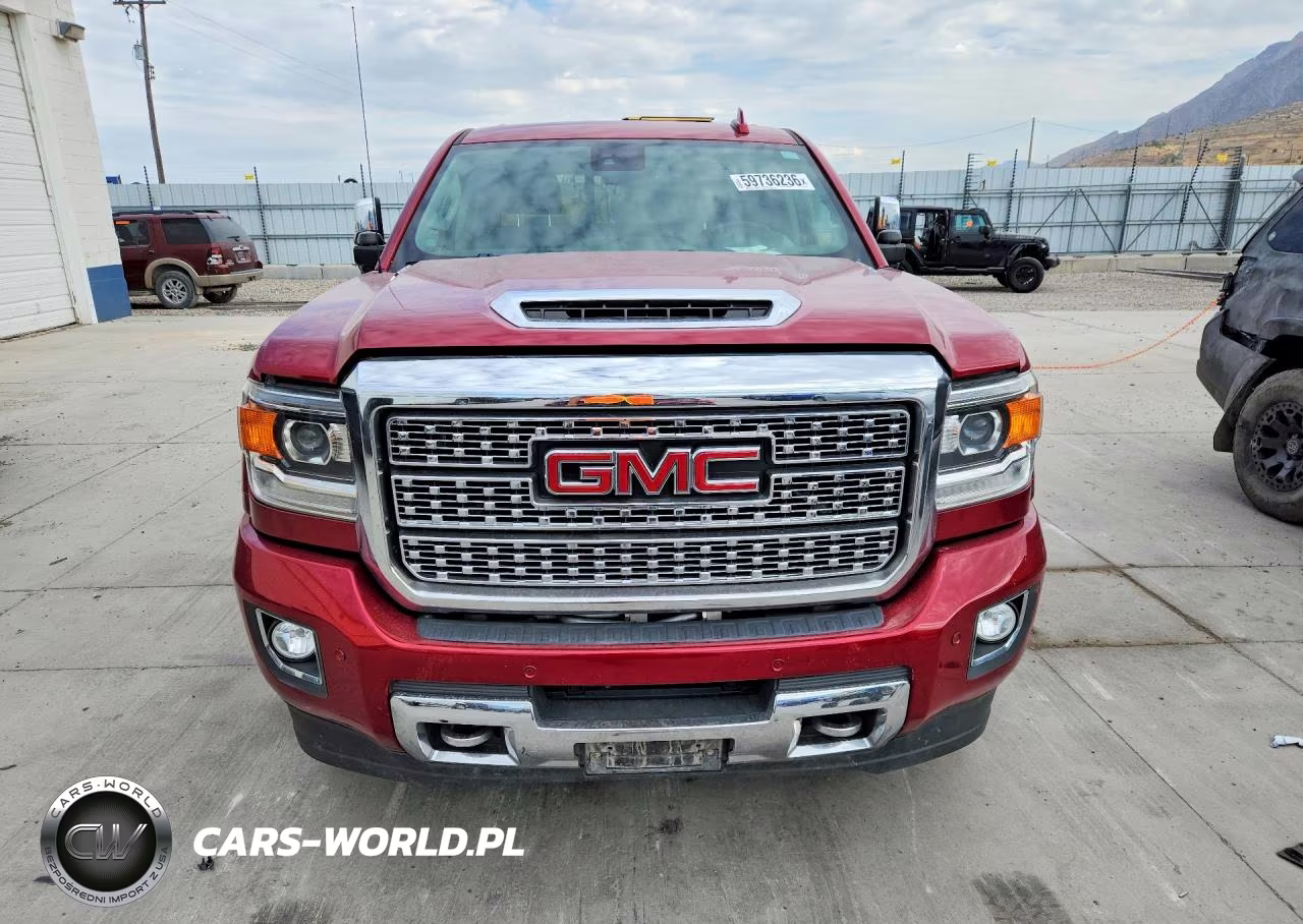 2019 GMC Sierra K3500 Denali VIN:1GT42WEY0KF247645 - 5